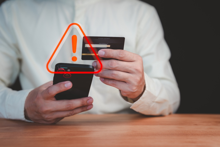 Création d'un nouveau fichier pour lutter contre la fraude bancaire (Crédits photo: ©  ParinPIX - stock.adobe.com)