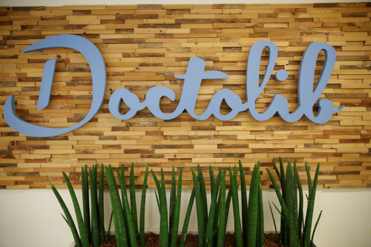 CORONAVIRUS: PLUS DE 900.000 FRANÇAIS ONT PRIS RENDEZ-VOUS POUR UN VACCIN