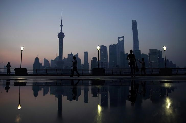 RÉVEIL BRUTAL DES MARCHÉS CHINOIS FACE AUX MESURES DE DÉSENDETTEMENT