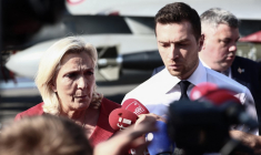 Marine Le Pen et Jordan Bardella au Bourget, le 19 juin 2025. ( AFP / THIBAUD MORITZ )