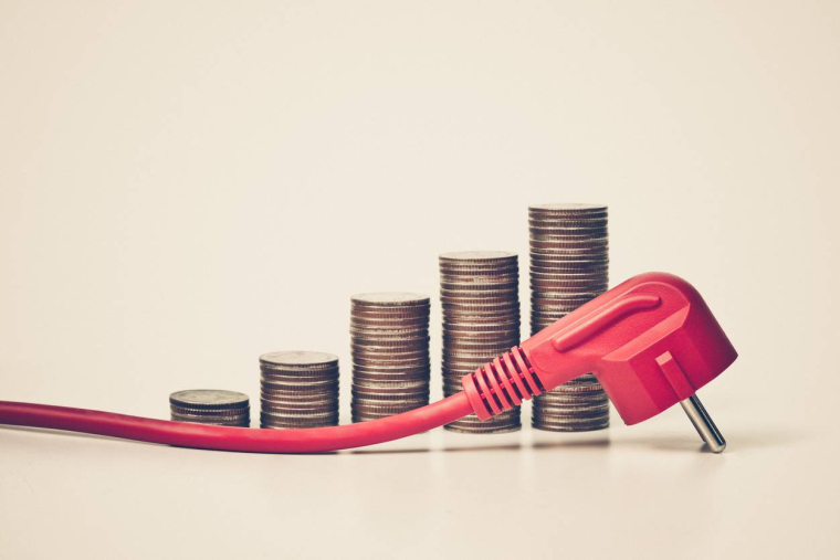 L’électricité augmente de 10 % le 1er août-iStock-weerapatkiatdumrong