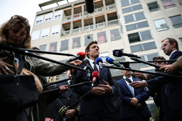 Le ministre de l'Education nationale Edouard Geffray s'adresse à la presse, le 9 octobre 2026 à Cachan (Val-de-Marne) ( AFP / SIMON WOHLFAHRT )