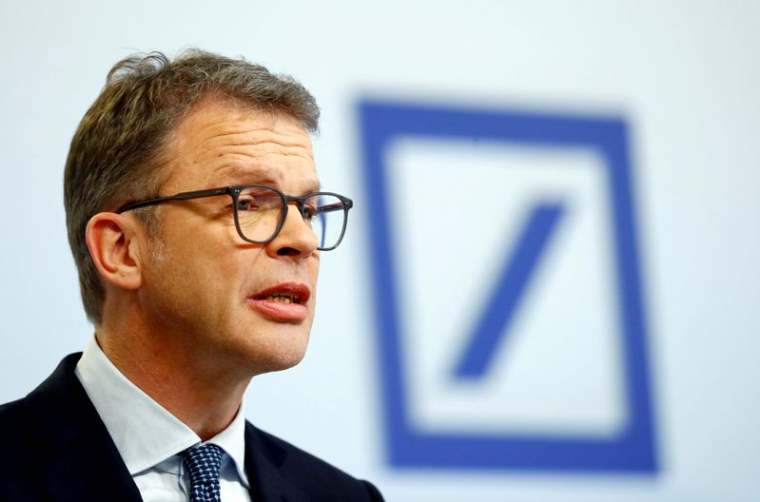 DEUTSCHE BANK REMANIE SA DIRECTION, SEWING NE DIRIGE PLUS LA BFI