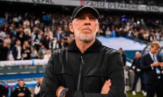 Des « agneaux » plutôt que des « chiens », Éric Roy déçu de sa défense après la défaite contre l’OM