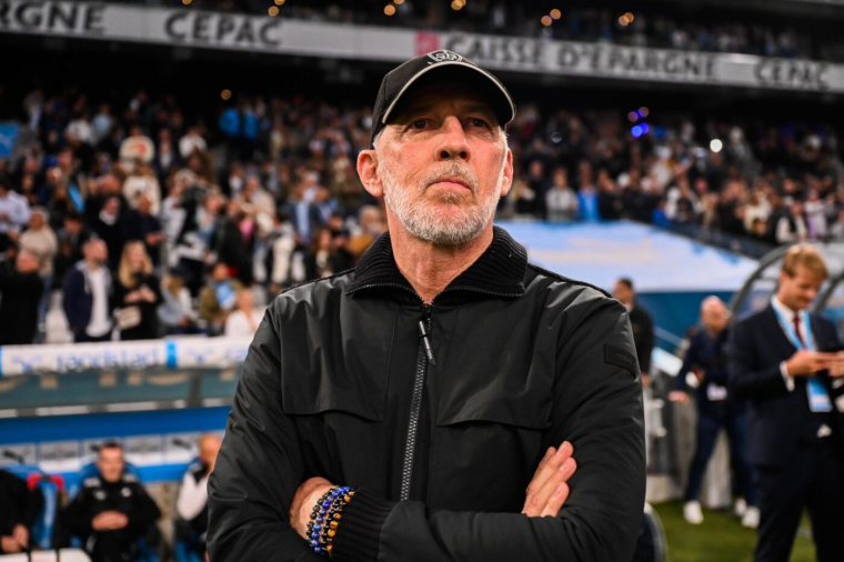 Des « agneaux » plutôt que des « chiens », Éric Roy déçu de sa défense après la défaite contre l’OM