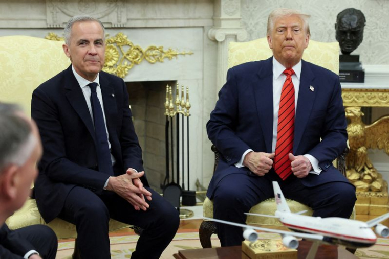 Le président des États-Unis Donald Trump rencontre le Premier ministre canadien Mark Carney à Washington