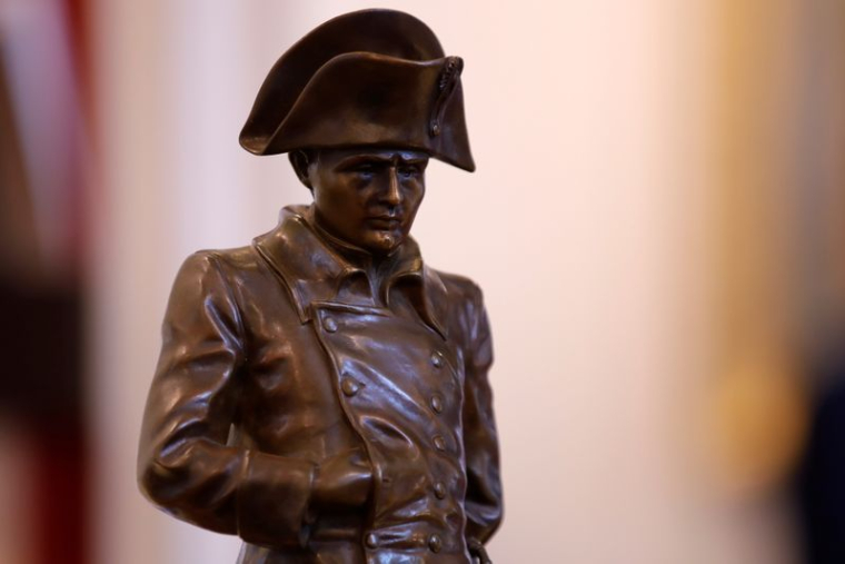 LA FACE SOMBRE DE L'HÉRITAGE DE NAPOLÉON DANS LES TERRITOIRES D'OUTRE-MER