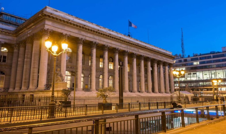 CAC 40 : qui sont les actionnaires des grandes entreprises ? / iStock.com - KovalenkovPetr