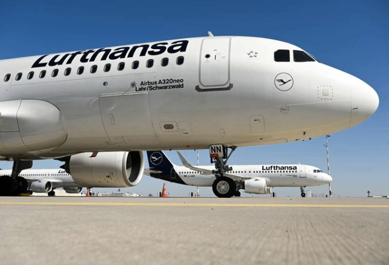 LE PLAN DE SAUVETAGE DE LUFTHANSA BUTE SUR LES COMMANDES À AIRBUS