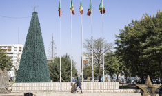 Un passant à Dakar, le 16 janvier 2025 (illustration) ( AFP / PATRICK MEINHARDT )