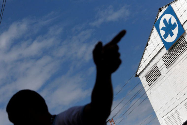 KIMBERLY-CLARK: LA MARGE INQUIÈTE, LE TITRE RECULE