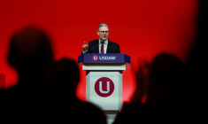 Le Premier ministre britannique Keir Starmer prononce un discours à Blackpool