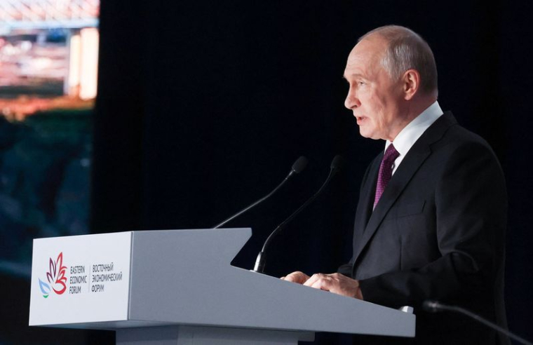 Le président russe Poutine participe au Forum économique de l'Est à Vladivostok