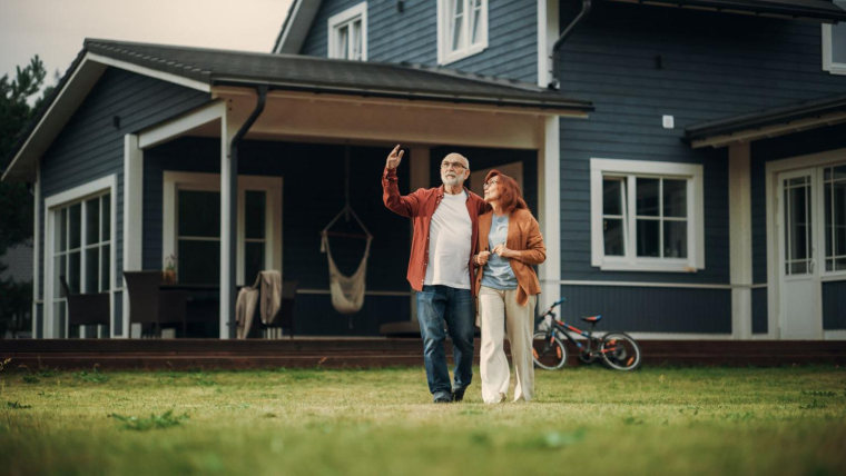 Les héritiers d’un associé de SCI peuvent devenir associés à leur tour, sous réserve de quelques formalités administratives et de l’accord des associés existants.
