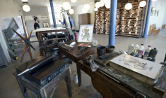 Un atelier de l'Imagerie d'Épinal (Vosges), le 23 avril 2015 ( AFP / FREDERICK FLORIN )