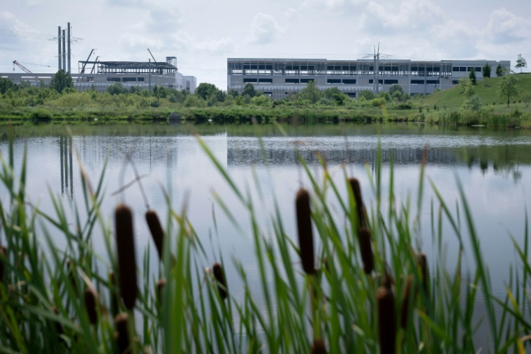 Un centre de données en construction à Stone Ridge, en Virginie, le 12 août 2026 ( AFP / Brendan Smialowski )