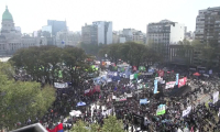 Argentine: manifestation contre les vetos de Milei sur les fonds destinés à l'éducation, santé
