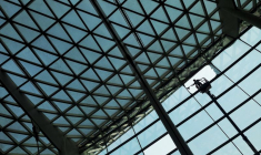 CHINE: RALENTISSEMENT DE LA CROISSANCE DE L'ACTIVITÉ DANS LES SERVICES