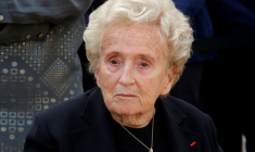 Bernadette Chirac, ancienne première dame de France, assiste à la cérémonie d'hommage national à Simone Veil, femme politique française décédée, à l'Hôtel des Invalides à Paris