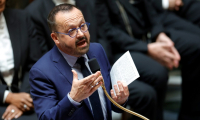 Le ministre chargé de la Santé, Yannick Neuder, lors d'une séance de questions à l'Assemblée nationale, le 10 juin 2025 à Paris ( AFP / GEOFFROY VAN DER HASSELT )