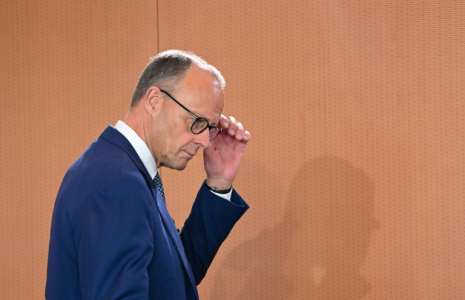 Le chancelier allemand Friedrich Merz, à Berlin, le 21 mai 2025 ( AFP / Tobias Schwarz )