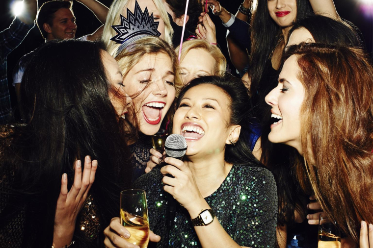 Si vous aimez les comédies musicales, vous allez adorer l’Ecran Pop crédit photo : Getty images