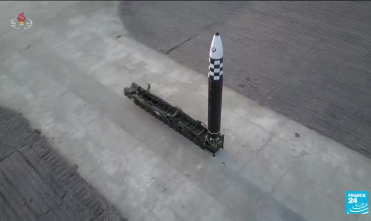 La Corée du Nord tire un "nouveau type" de missile balistique, le Japon en alerte