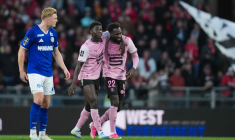 Rennes écrase Strasbourg et prend la tête de la Ligue 1