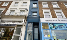 La maison la plus étroite de Londres est à vendre pour 950.000 livres soit 1,1 million. crédit photo : Winkworth Shepherd's Bush