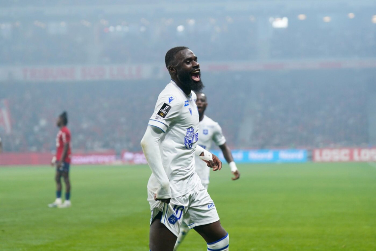 Auxerre valide son maintien à Lille