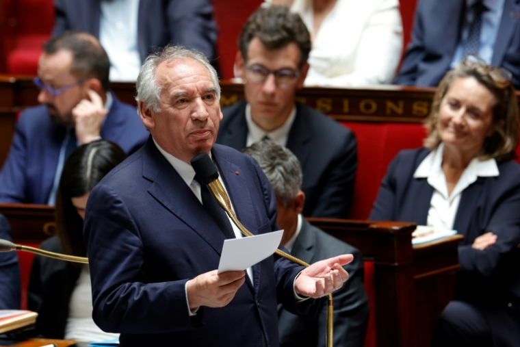 Le Premier ministre François Bayrou lors d'une séance de questions au gouvernement à l'Assemblée nationale, le 10 juin 2025 à Paris ( AFP / GEOFFROY VAN DER HASSELT )