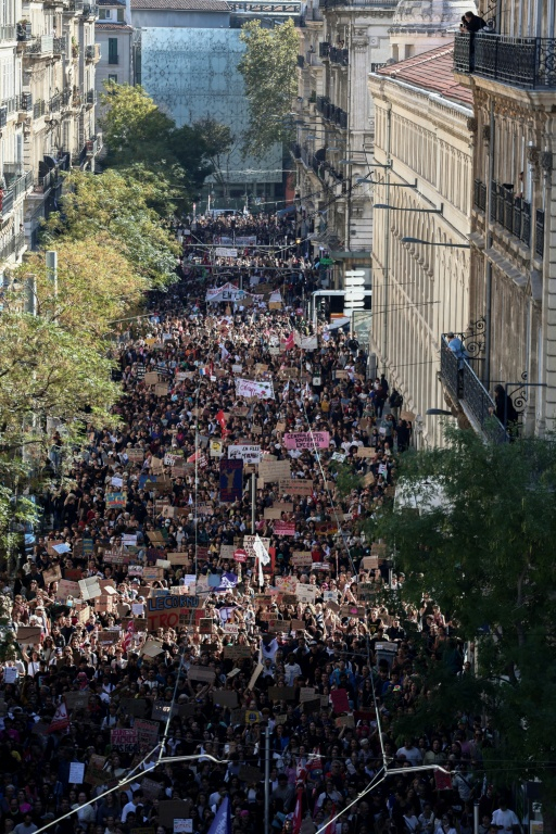 Manifestation à l'appel des lycéens et étudiants à Marseille, le 13 octobre 2026 ( AFP / Thibaud MORITZ )