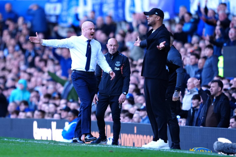 Sean Dyche ne comprend pas comment Vincent Kompany a signé au Bayern