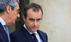 Le ministre du Commerce, Serge Papin et le Premier ministre, Sébastien Lecornu, au palais de l'Élysée à Paris le 20 mai 2026 ( AFP / Ludovic MARIN )