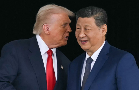 Donald Trump et Xi Jinping à Busan, en Corée du Sud, le 30 octobre 2025. ( AFP / ANDREW CABALLERO-REYNOLDS )