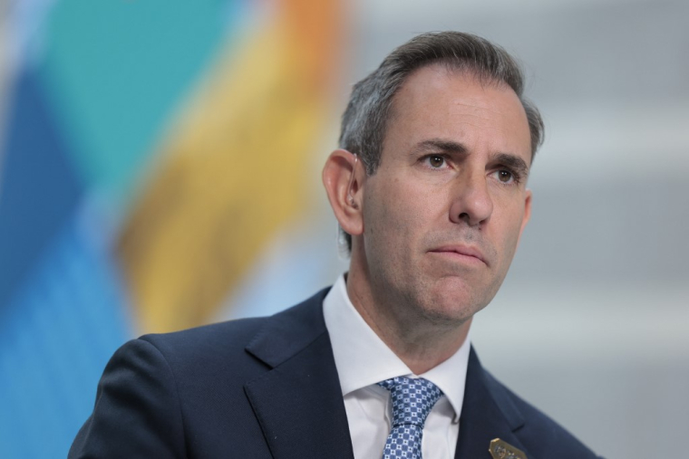 Le Trésorier d'Australie, Jim Chalmers, à Washington, le 16 avril 2026. ( AFP / KENT NISHIMURA )
