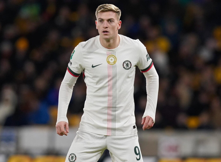 Liam Delap regrette un foot devenu « beaucoup trop mou »