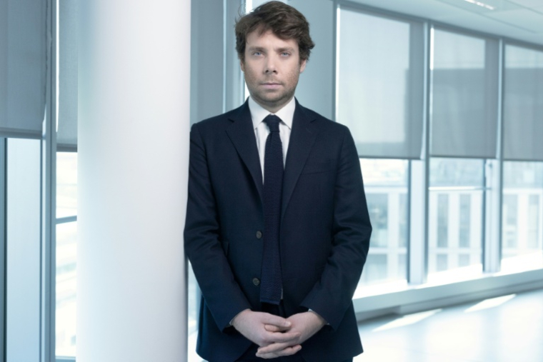 Benjamin Duhamel au siège de BFMTV à Paris le 9 avril 2025 ( AFP / JOEL SAGET )