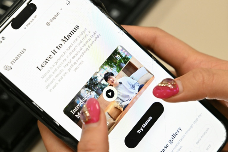 Conçu par la startup pékinoise Butterfly Effect, Manus s'est fait connaître du grand public en mars 2025 ( AFP / ADEK BERRY )