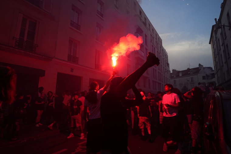 Lorient, Aya Nakamura... Scènes de liesse partout en France après le titre du PSG