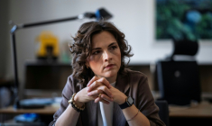 Elisabeth Kaiser, chargée du gouvernement fédéral pour l'Allemagne de l'Est, lors d'un entretien avec l'AFP dans son bureau à Berlin, le 21 août 2026 ( AFP / John MACDOUGALL )