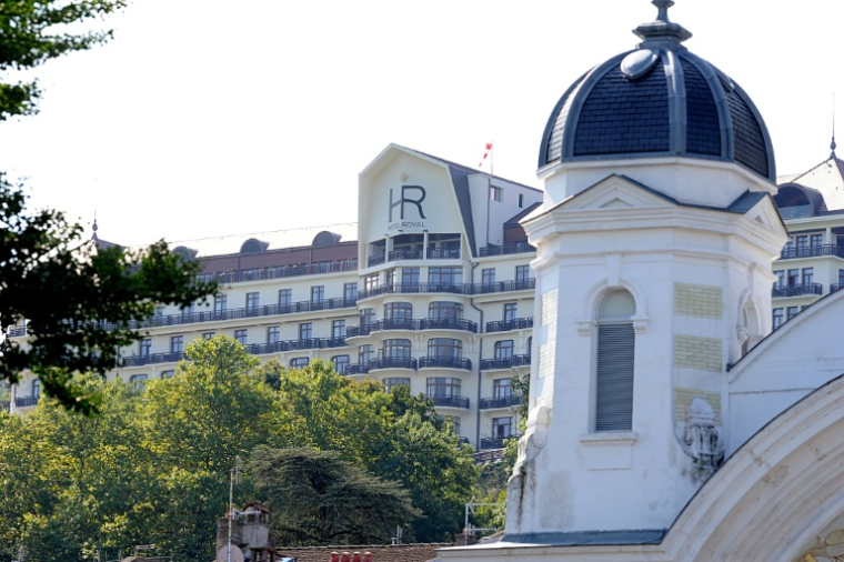 L'Hôtel Royal à Evian-les-Bains, le 4 septembre 2015 en Haute-Savoie ( AFP / JEAN-PIERRE CLATOT )