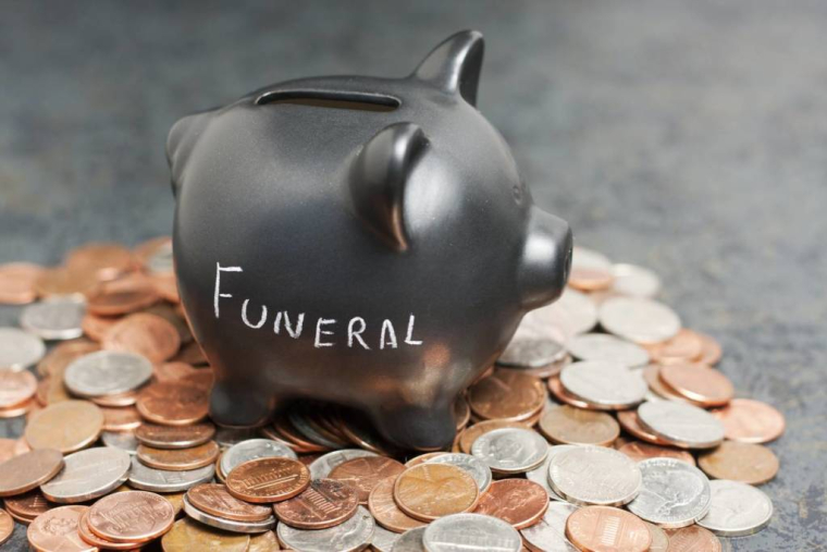 Comment choisir le bon contrat obsèques ? / iStock.com - RonBailey