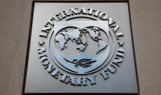 Vue du logo du Fonds monétaire international (FMI) à son siège de Washington, D.C.