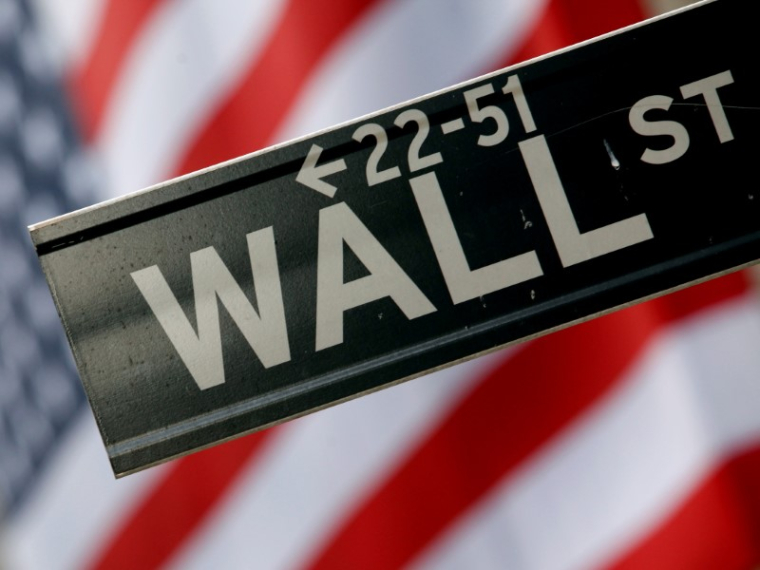 WALL STREET OUVRE EN HAUSSE