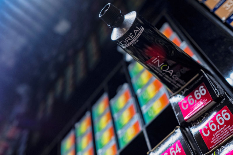 L'ORÉAL: LE MARCHÉ DE LA BEAUTÉ EN CHINE RESTE DYNAMIQUE, DIT PDG AU FT