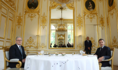 Le Premier ministre britannique Keir Starmer et le président français Emmanuel Macron le 17 avril 2026 au palais de l'Elysée à Paris ( POOL / Tom Nicholson )