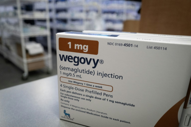 Une boîte de médicament pour la perte de poids Wegovy dans une pharmacie de Chicago, aux États-Unis, le 24 avril 2024 ( GETTY IMAGES NORTH AMERICA / SCOTT OLSON )