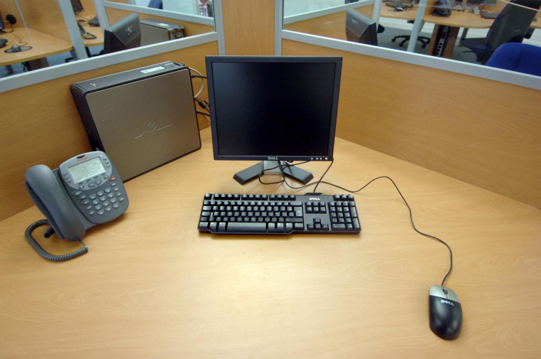 Selon une étude de Bpifrance Le Lab et Rexecode puliée mercredi 12 novembre, 39% des dirigeants de PME et de très petites entreprises (TPE) prévoient d'investir cette année. ( AFP / MYCHELE DANIAU )