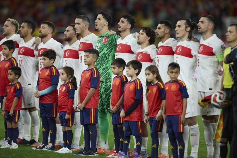 Une drôle de mésaventure dans le vestiaire turc après Espagne-Turquie